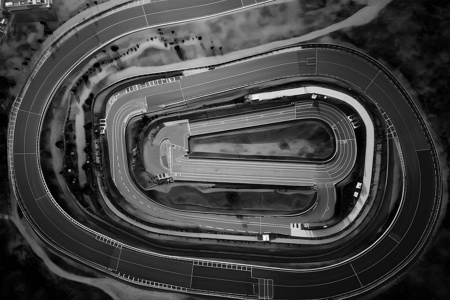 racing_simulators_driver_training_race_track